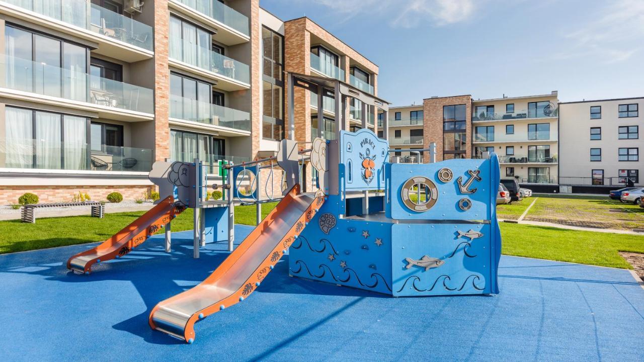 Apartament Zlota Perla Z Parkingiem 16 E Perlowa Przystan - Holiday City Kolobrzeg Bagian luar foto